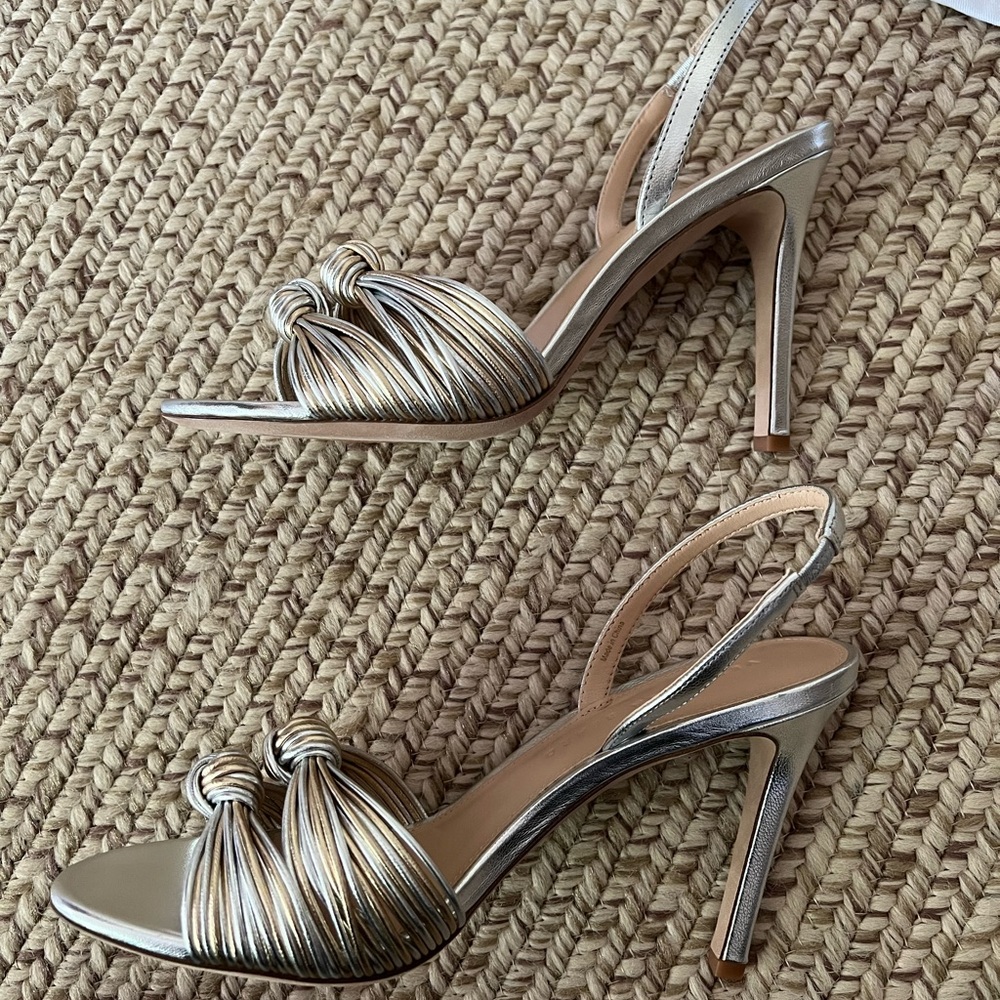 Veronica Beard Metallic Heels Size 7.5